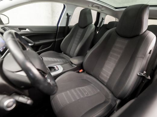 Peugeot 308 SW 1.2 PureTech Sport (PANORAMADAK, APPLE CARPLAY, GROOT NAVI, 360 CAMERA, LEDER, SPORTSTOELEN, A... ActivLease financial lease