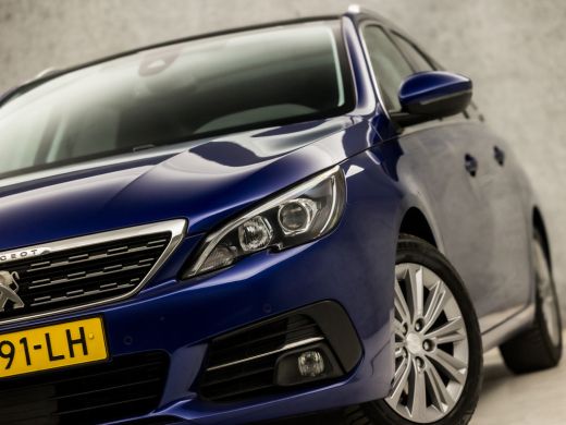 Peugeot 308 SW 1.2 PureTech Sport (PANORAMADAK, APPLE CARPLAY, GROOT NAVI, 360 CAMERA, LEDER, SPORTSTOELEN, A... ActivLease financial lease