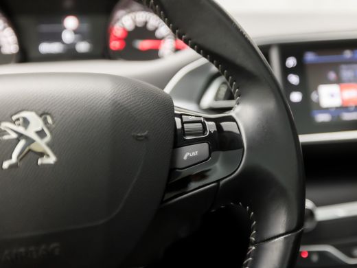 Peugeot 308 SW 1.2 PureTech Sport (PANORAMADAK, APPLE CARPLAY, GROOT NAVI, 360 CAMERA, LEDER, SPORTSTOELEN, A... ActivLease financial lease