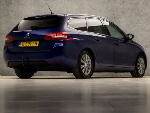 Peugeot 308 SW 1.2 PureTech Sport (PANORAMADAK, APPLE CARPLAY, GROOT NAVI, 360 CAMERA, LEDER, SPORTSTOELEN, A... ActivLease financial lease