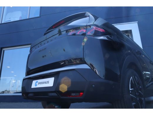 Peugeot 5008 1.2 Hybrid 136 GT | 7-Zits | FULL OPTION | Adaptieve Cruise | 360' Camera | Pano | Massage | Memo... ActivLease financial lease