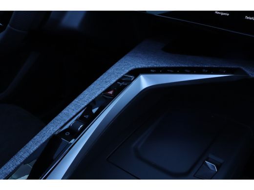 Peugeot 5008 1.2 Hybrid 136 GT | 7-Zits | FULL OPTION | Adaptieve Cruise | 360' Camera | Pano | Massage | Memo... ActivLease financial lease