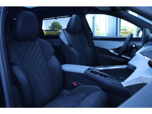 Peugeot 5008 1.2 Hybrid 136 GT | 7-Zits | FULL OPTION | Adaptieve Cruise | 360' Camera | Pano | Massage | Memo... ActivLease financial lease