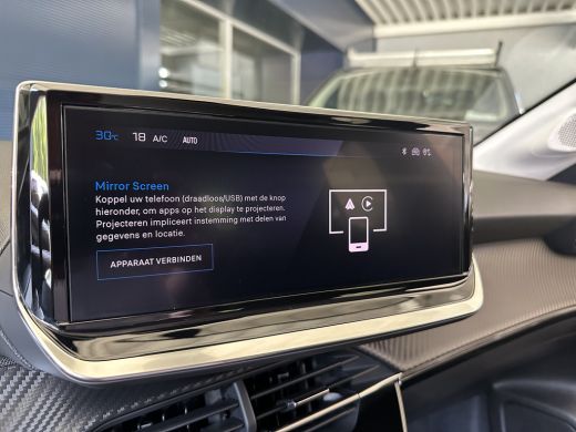 Peugeot e-208 EV Allure 51 kWh 3-Fase | 11 kW lader | Achterbank in delen neerklapbaar | Achteruitrijcamera ActivLease financial lease