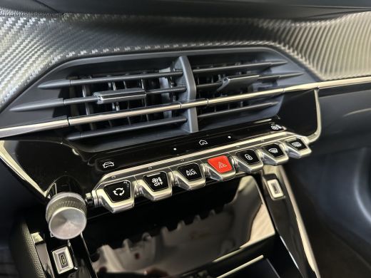 Peugeot e-208 EV Allure 51 kWh 3-Fase | 11 kW lader | Achterbank in delen neerklapbaar | Achteruitrijcamera ActivLease financial lease