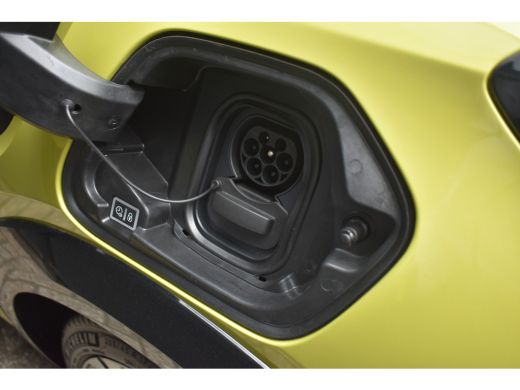 Peugeot e-208 EV GT 51 kWh | DEMO-DEAL | Alcantara | Navigatie | Elektr. Stoelen | Full-LED | Stoelverwarming |... ActivLease financial lease