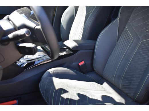 Peugeot e-208 EV GT 51 kWh | DEMO-DEAL | Alcantara | Navigatie | Elektr. Stoelen | Full-LED | Stoelverwarming |... ActivLease financial lease