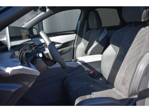 Peugeot E-3008 GT Avantage 73 kWh Voorraad Actie!! | Navigatie | 360 Camera | Elektr. Achterklep | Alcantara | S... ActivLease financial lease