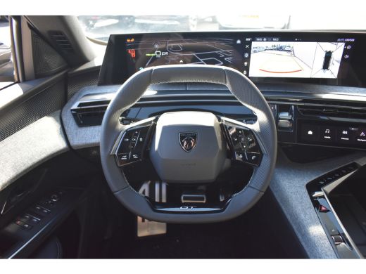 Peugeot E-3008 GT Avantage 73 kWh Voorraad Actie!! | Navigatie | 360 Camera | Elektr. Achterklep | Alcantara | S... ActivLease financial lease