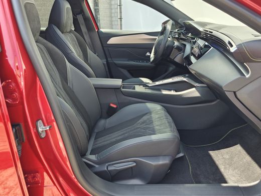 Peugeot e-308 GT EV 54 kWh | Achteruitrijcamera | Apple Carplay/Android Auto|telefoonintegratie premium | Buite... ActivLease financial lease