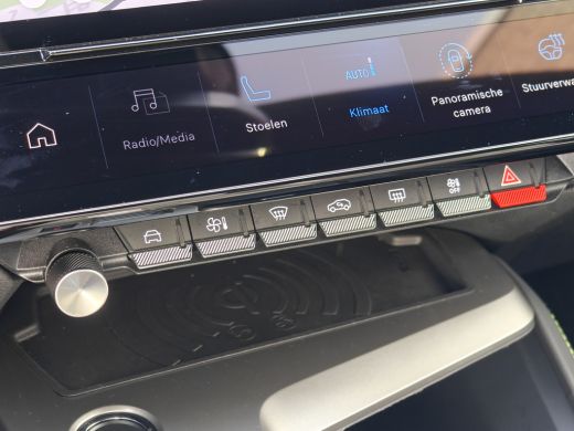 Peugeot e-308 GT EV 54 kWh | Achteruitrijcamera | Apple Carplay/Android Auto|telefoonintegratie premium | Buite... ActivLease financial lease