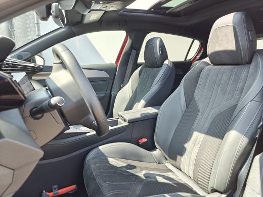 Peugeot e-308 GT EV 54 kWh | Achteruitrijcamera | Apple Carplay/Android Auto|telefoonintegratie premium | Buite... ActivLease financial lease