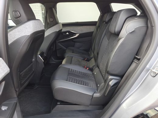 Peugeot e-5008 GT 73 kWh | Cruise control adaptief met Stop&Go | Electronic climate controle | Navigatiesysteem ... ActivLease financial lease