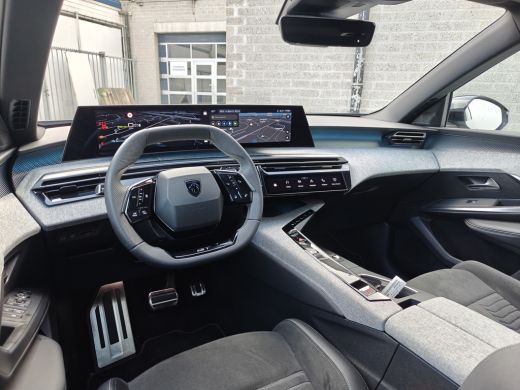 Peugeot e-5008 GT 73 kWh | Cruise control adaptief met Stop&Go | Electronic climate controle | Navigatiesysteem ... ActivLease financial lease