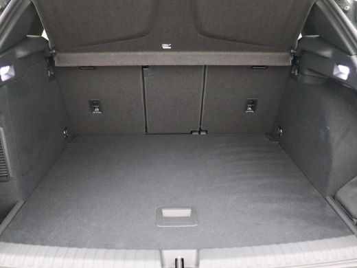 Seat Terramar 1.5 TSI e-Hybrid VZ Performance 272PK DSG Matrix led, trekhaak, Sennheiser audio, schuif-kantelda... ActivLease financial lease