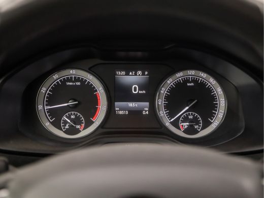 Skoda Karoq 1.5 TSI ACT Ambition Business 150Pk Automaat (APPLE CARPLAY, GROOT NAVI, CAMERA, TREKHAAK, SPORTS... ActivLease financial lease