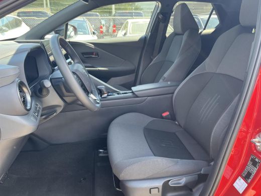 Toyota C-HR 2.0 Hybrid 200 First Edition | All-in prijs | Apple/Android | Camera | Navigatie | ActivLease financial lease