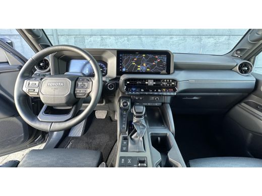 Toyota Land Cruiser 2.8 D-4D Blind Van Professional Executive Luxe Uitvoering! ActivLease financial lease