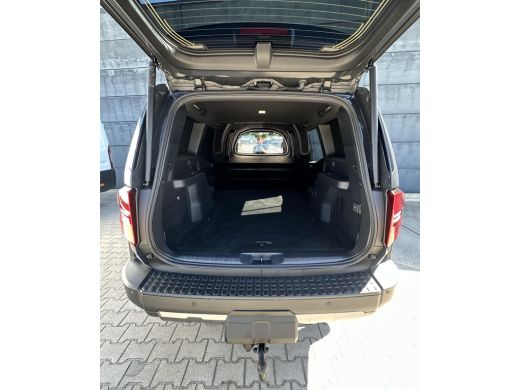 Toyota Land Cruiser 2.8 D-4D Blind Van Professional Executive Luxe Uitvoering! ActivLease financial lease