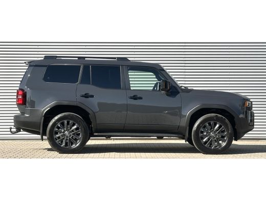 Toyota Land Cruiser 2.8 D-4D Blind Van Professional Executive Luxe Uitvoering! ActivLease financial lease