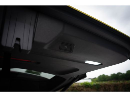 Volkswagen ID. Buzz Pro / Standkachel/ Adaptive Cruise Control/ Touch Navigatie/ Virtual Cockpit/ 150kW (204PK) ActivLease financial lease