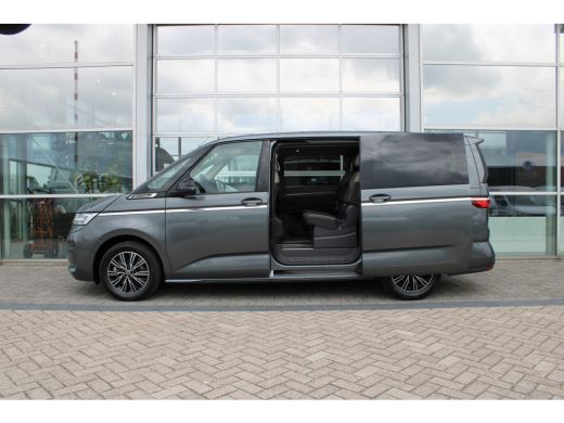 Volkswagen Multivan eHybrid | Style | 150 PK | L2 | Trekhaak | Navi | Standkachel | Elektrische Schuifdeuren | Ledere... ActivLease financial lease