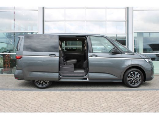 Volkswagen Multivan eHybrid | Style | 150 PK | L2 | Trekhaak | Navi | Standkachel | Elektrische Schuifdeuren | Ledere... ActivLease financial lease