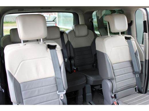 Volkswagen Multivan eHybrid | Style | 150 PK | L2 | Trekhaak | Navi | Standkachel | Elektrische Schuifdeuren | Ledere... ActivLease financial lease