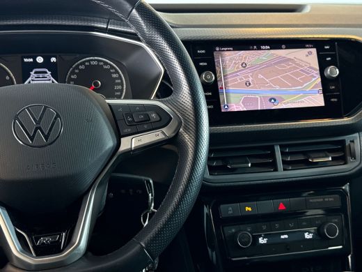 Volkswagen T-Cross 1.0 TSI 110pk R-Line | Adaptive Cruise Control | 18 inch lichtmetaal | Navigatie | Climatronic ActivLease financial lease