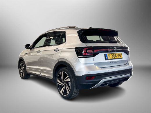 Volkswagen T-Cross 1.0 TSI 110pk R-Line | Adaptive Cruise Control | 18 inch lichtmetaal | Navigatie | Climatronic ActivLease financial lease