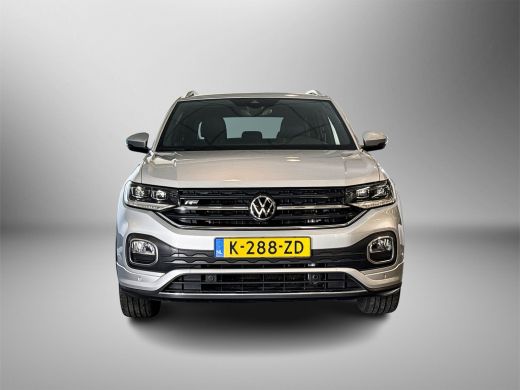 Volkswagen T-Cross 1.0 TSI 110pk R-Line | Adaptive Cruise Control | 18 inch lichtmetaal | Navigatie | Climatronic ActivLease financial lease