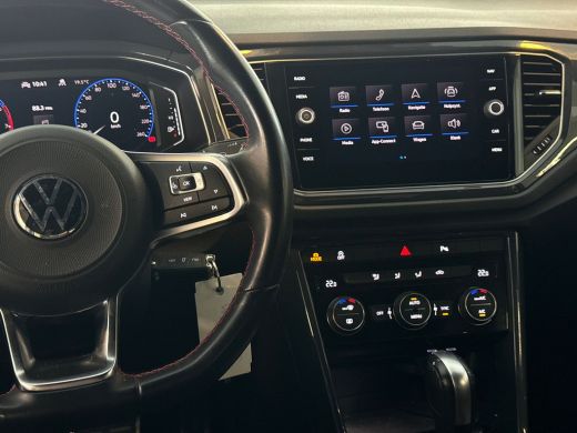 Volkswagen T-Roc 1.5 TSI 150pk Sport Business R | 18 inch lichtmetaal | LED 'Plus' | Navigatie | Adaptive Cruise C... ActivLease financial lease