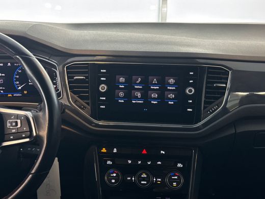 Volkswagen T-Roc 1.5 TSI 150pk Sport Business R | 18 inch lichtmetaal | LED 'Plus' | Navigatie | Adaptive Cruise C... ActivLease financial lease