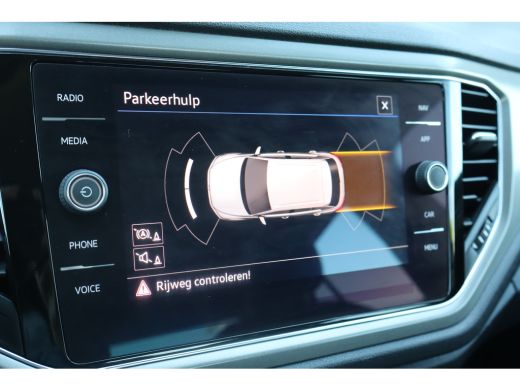 Volkswagen T-Roc 1.5 TSI Style | Airco | Bluetooth telefoonvoorbereiding | Cruise control adaptief ActivLease financial lease