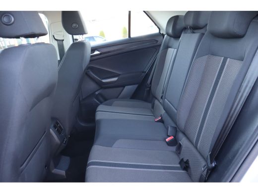 Volkswagen T-Roc 1.5 TSI Style | Airco | Bluetooth telefoonvoorbereiding | Cruise control adaptief ActivLease financial lease