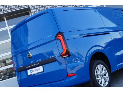Volkswagen Transporter Bulli | IQ.LIGHT | DSG | ACC | Lichtmetalen velgen 17" | DynamicLight Assist | Camera ActivLease financial lease
