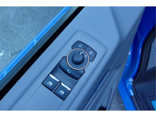 Volkswagen Transporter Bulli | IQ.LIGHT | DSG | ACC | Lichtmetalen velgen 17" | DynamicLight Assist | Camera ActivLease financial lease