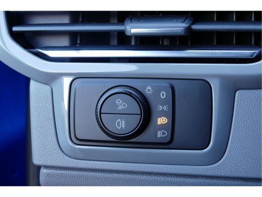 Volkswagen Transporter Bulli | IQ.LIGHT | DSG | ACC | Lichtmetalen velgen 17" | DynamicLight Assist | Camera ActivLease financial lease