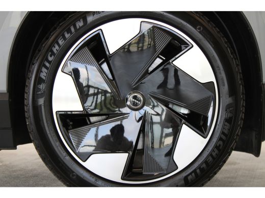 Volvo  EX30 Extended Range 272PK Plus 69kWh | Getint Glas | Stoel & Stuurverwarming | HK Audio | Elektr Klep ... ActivLease financial lease