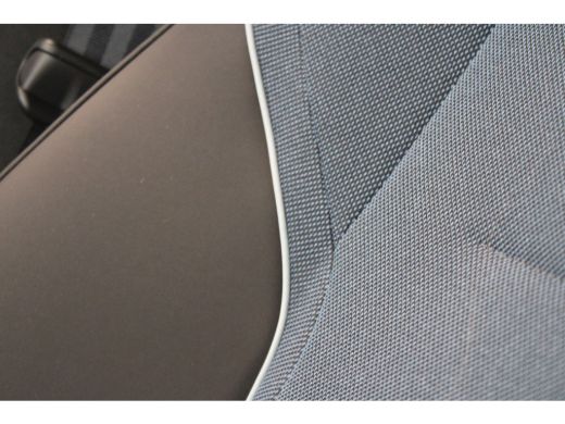 Volvo  EX30 Extended Range 272PK Plus 69kWh | Getint Glas | Stoel & Stuurverwarming | HK Audio | Elektr Klep ... ActivLease financial lease