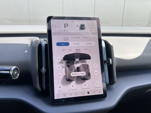 Volvo  EX30 Single Motor Extended Range Plus 69 kWh | Achteruitrij Camera | Apple Carplay/Android Auto | Stoe... ActivLease financial lease