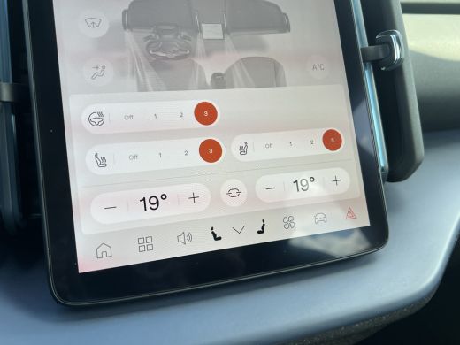 Volvo  EX30 Single Motor Extended Range Plus 69 kWh | Achteruitrij Camera | Apple Carplay/Android Auto | Stoe... ActivLease financial lease