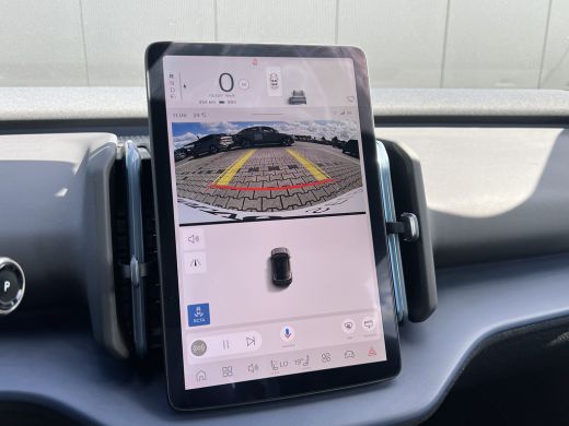 Volvo  EX30 Single Motor Extended Range Plus 69 kWh | Achteruitrij Camera | Apple Carplay/Android Auto | Stoe... ActivLease financial lease