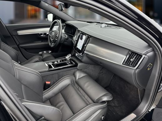 Volvo  V90 T6 Recharge AWD Ultra Dark | 20" | Luchtvering | Bowers & Wilkins | Sportstoelen | 360 Camera | G... ActivLease financial lease