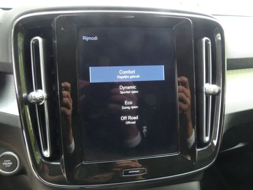 Volvo  XC40 1.5 T2 Business Pro | ADAPTIVE CRUISE | NAVI | LED | DODEHOEKDETECTIE | ActivLease financial lease