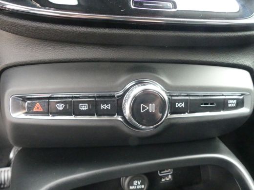 Volvo  XC40 1.5 T2 Business Pro | ADAPTIVE CRUISE | NAVI | LED | DODEHOEKDETECTIE | ActivLease financial lease