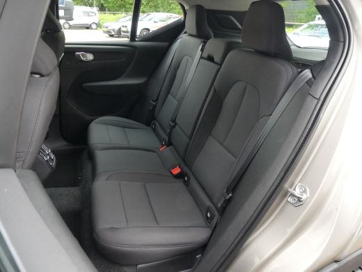 Volvo  XC40 1.5 T2 Business Pro | ADAPTIVE CRUISE | NAVI | LED | DODEHOEKDETECTIE | ActivLease financial lease