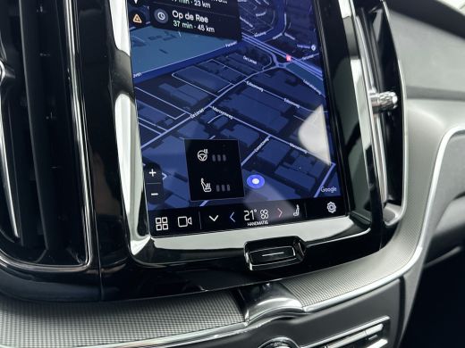 Volvo  XC60 T6 Plus Dark | Panoramadak | 360 Camera | Elektrisch verst. stoelen | Adaptieve cruise | BLIS | S... ActivLease financial lease