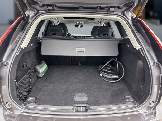 Volvo  XC60 T6 Plus Dark | Panoramadak | 360 Camera | Elektrisch verst. stoelen | Adaptieve cruise | BLIS | S... ActivLease financial lease