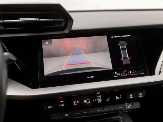 Audi A3 Sportback 30 TFSI Sportline Automaat (APPLE CARPLAY, GROOT NAVI, CAMERA, ADAPTIVE CRUISE, SPORTST... ActivLease financial lease